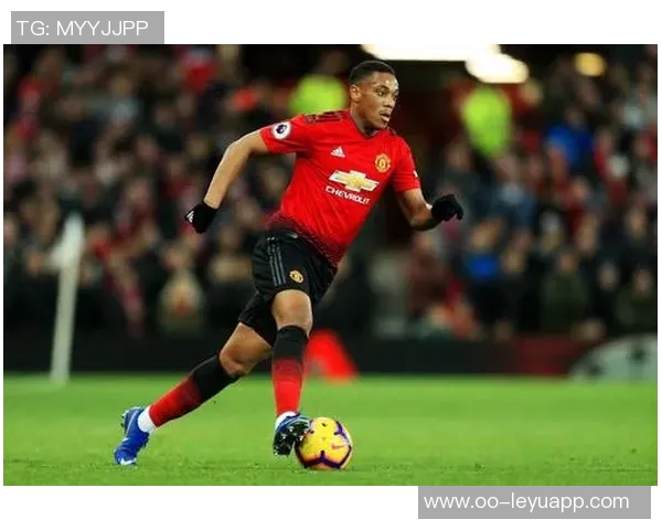 塞梅尼奥精彩表现助球队获胜费迪南德赛后调侃别放走他 塞梅尼奥精彩表现助球队获胜费迪南德赛后调侃别放走他