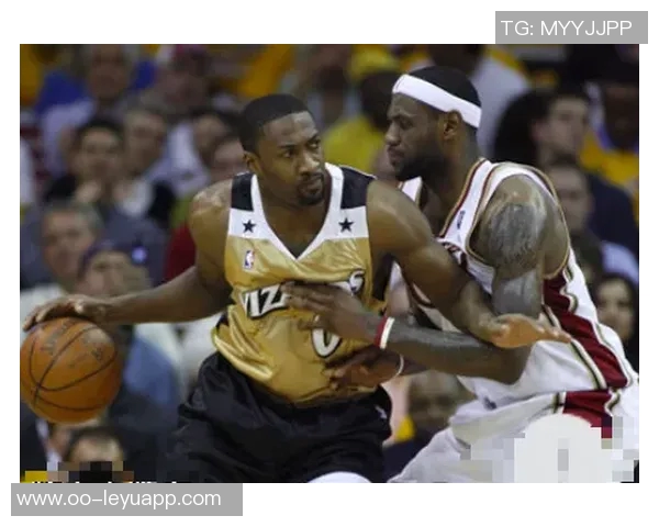 阿里纳斯点评湖人战术:1对5挡拆战术下的底角球员角色分析 阿里纳斯点评湖人战术:1对5挡拆战术下的底角球员角色分析